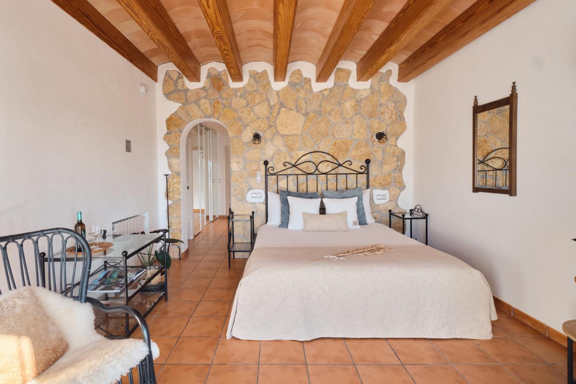 Villa B&M Experience Sant Francesc de s'Estany Exterior photo