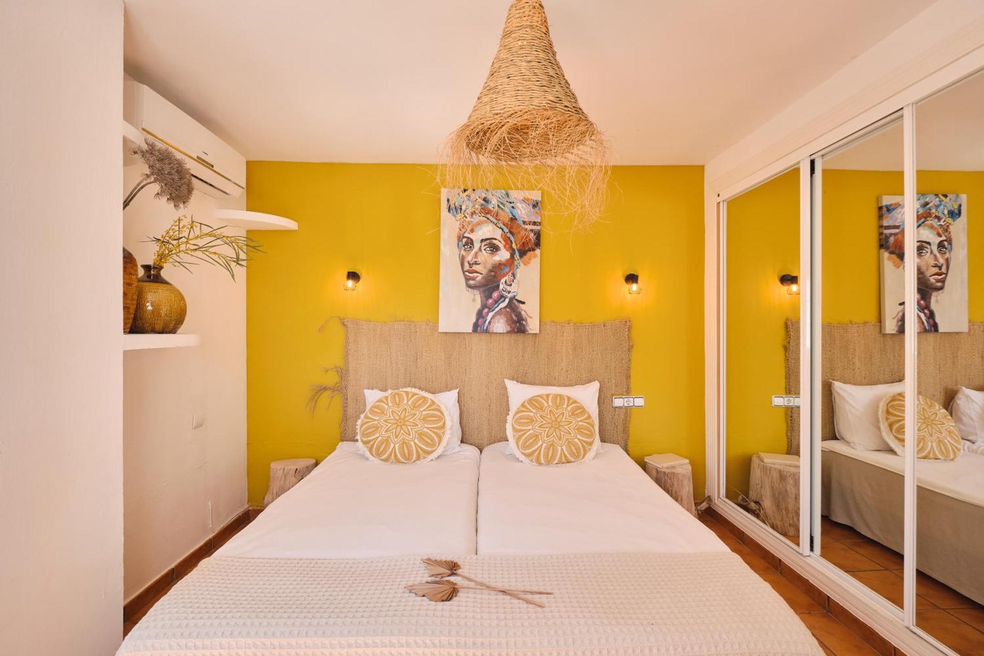 Villa B&M Experience Sant Francesc de s'Estany Exterior photo