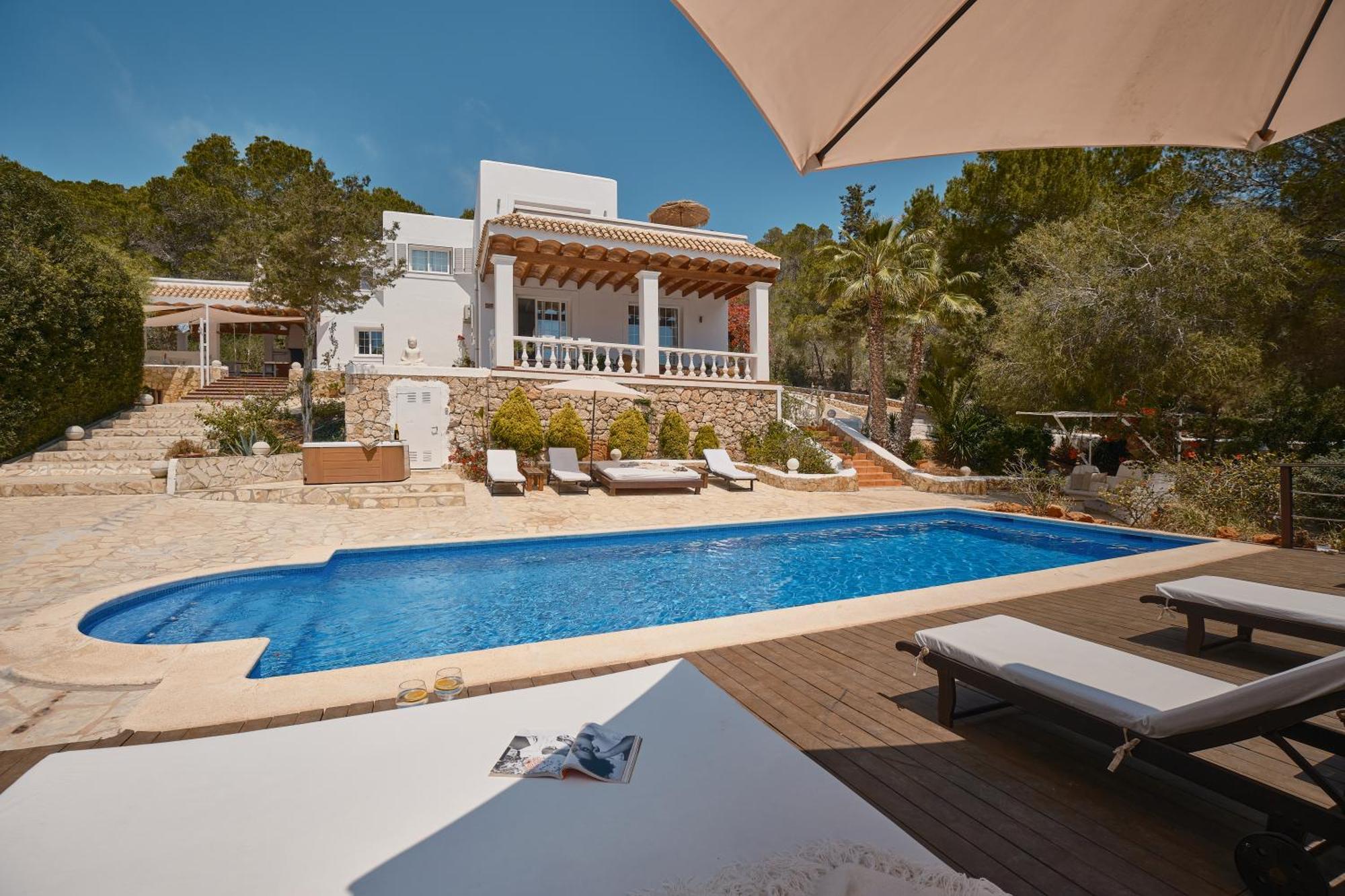 Villa B&M Experience Sant Francesc de s'Estany Exterior photo